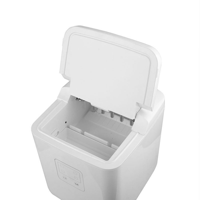 Automatic portable mini ice maker  low energy consumption home ice maker